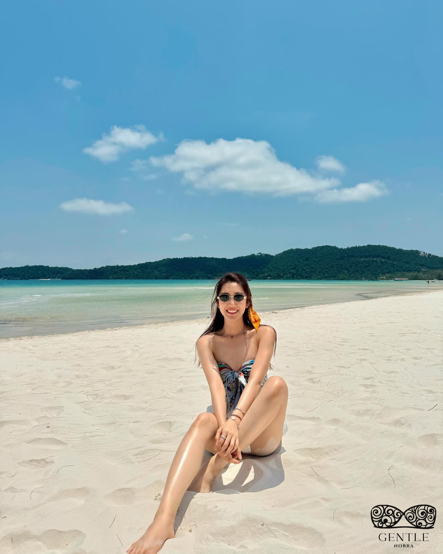 Ảnh Thúy Ngân bikini 2