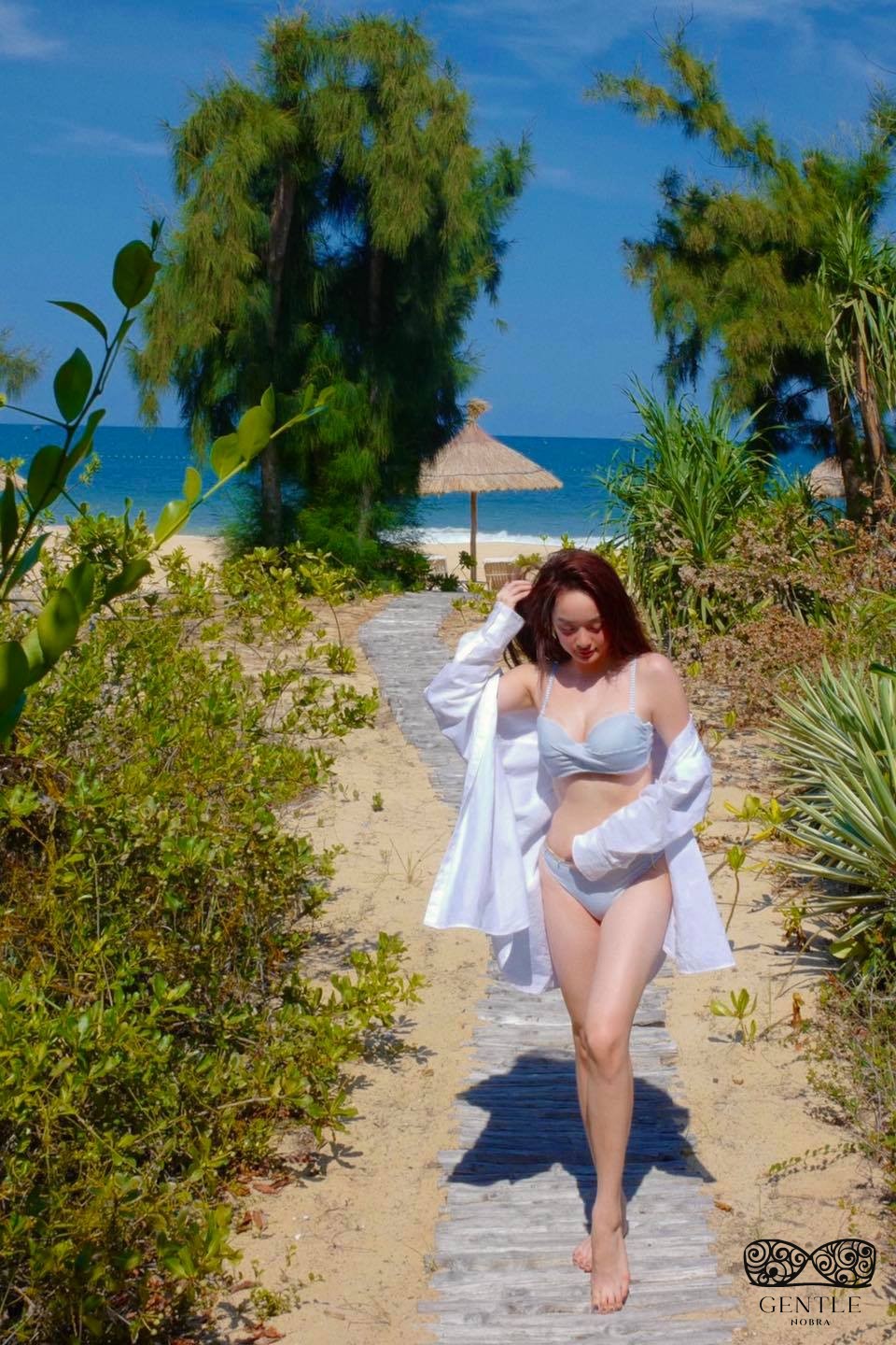 Ảnh bikini của Kaity Nguyễn 4