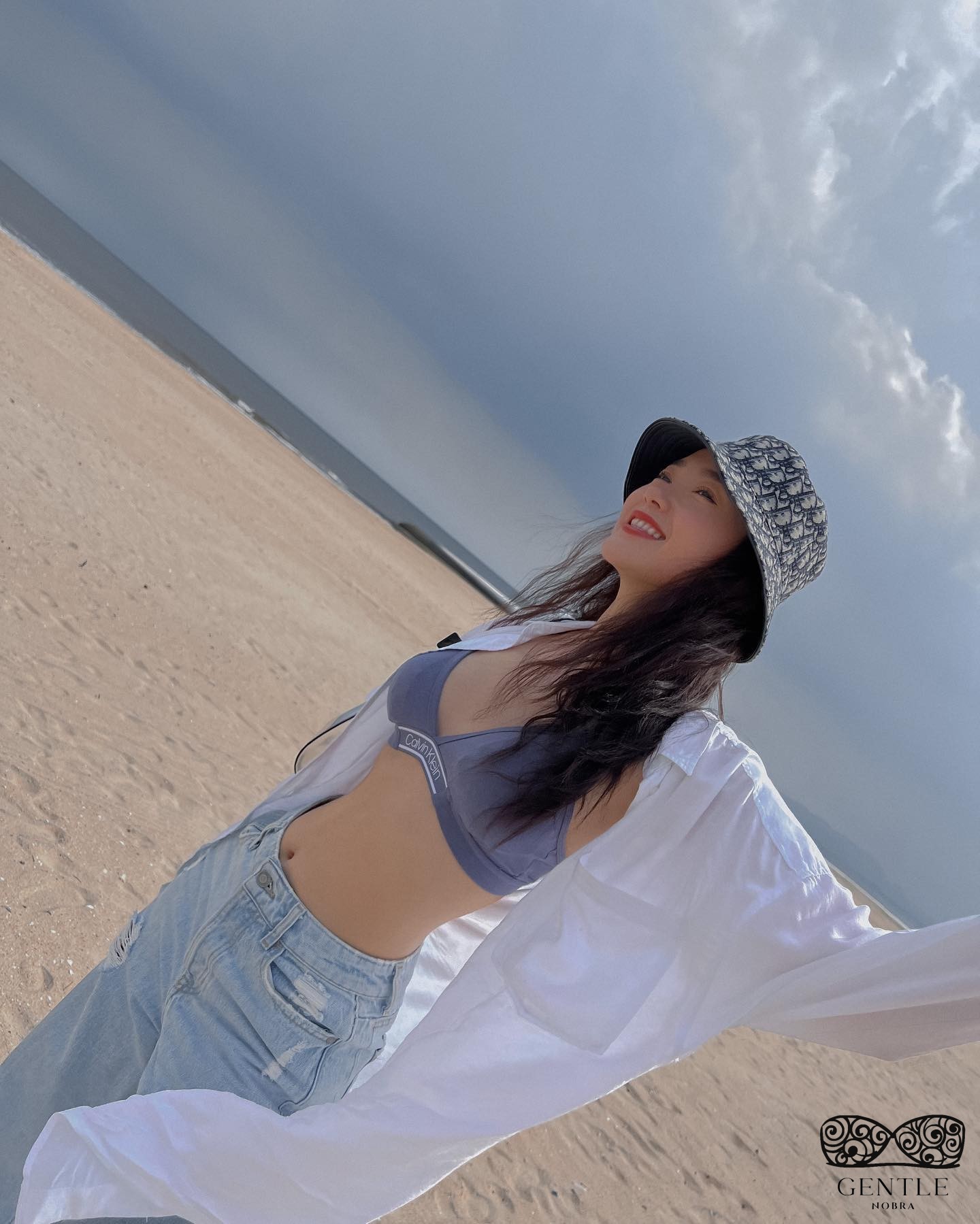 ảnh Minh Hằng mặc bikini gợi cảm nhất 4