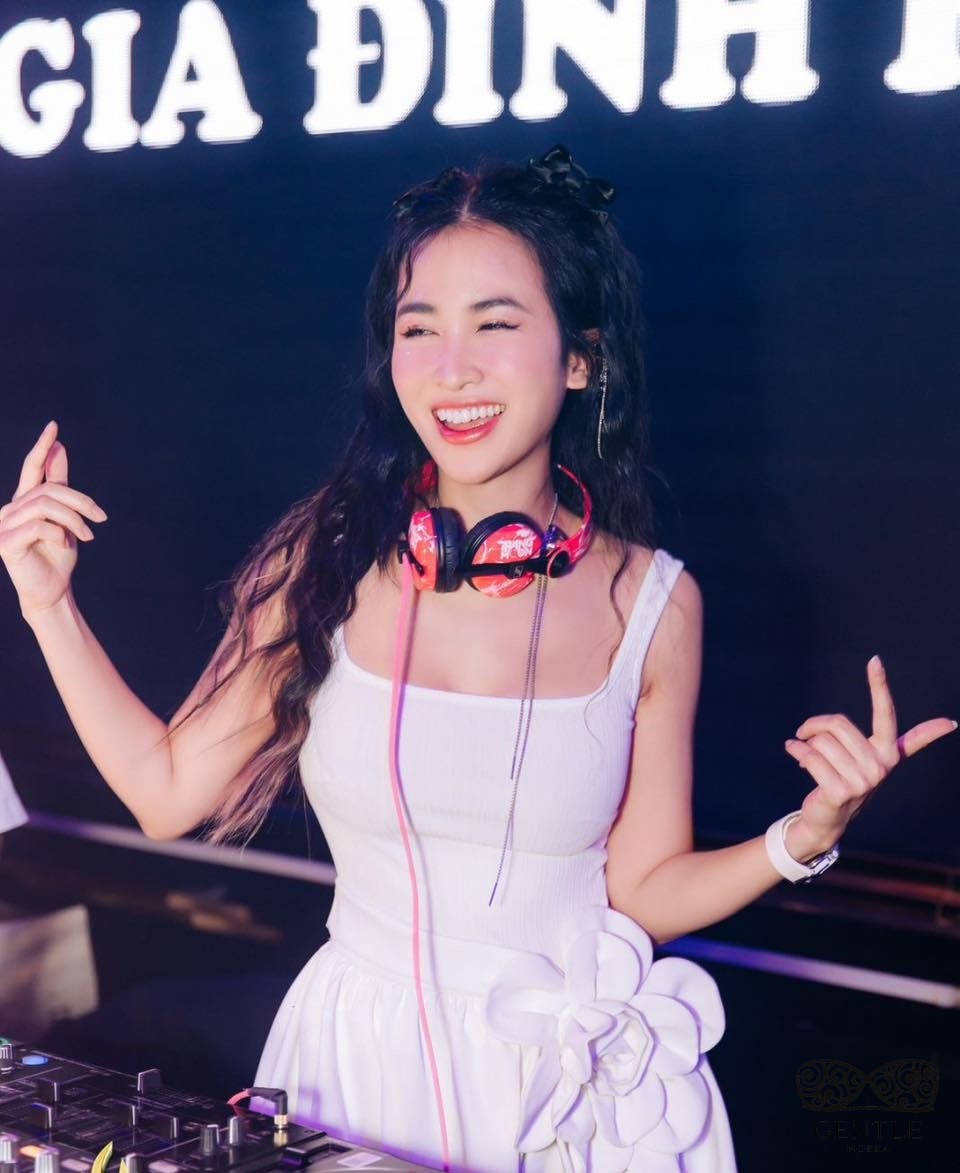 ảnh DJ Trang Moon sexy nhất 2