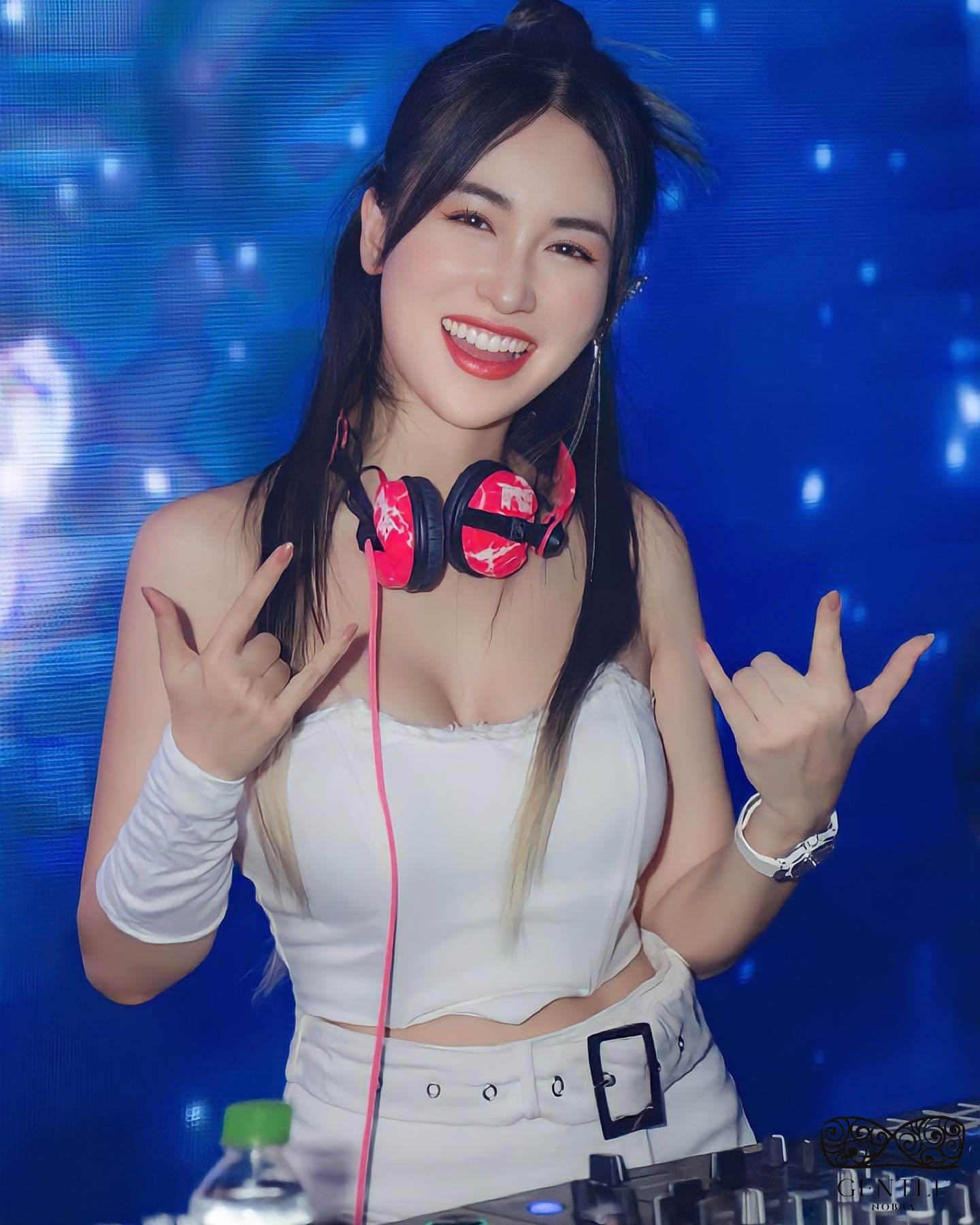 ảnh DJ Trang Moon sexy quyến rũ 2