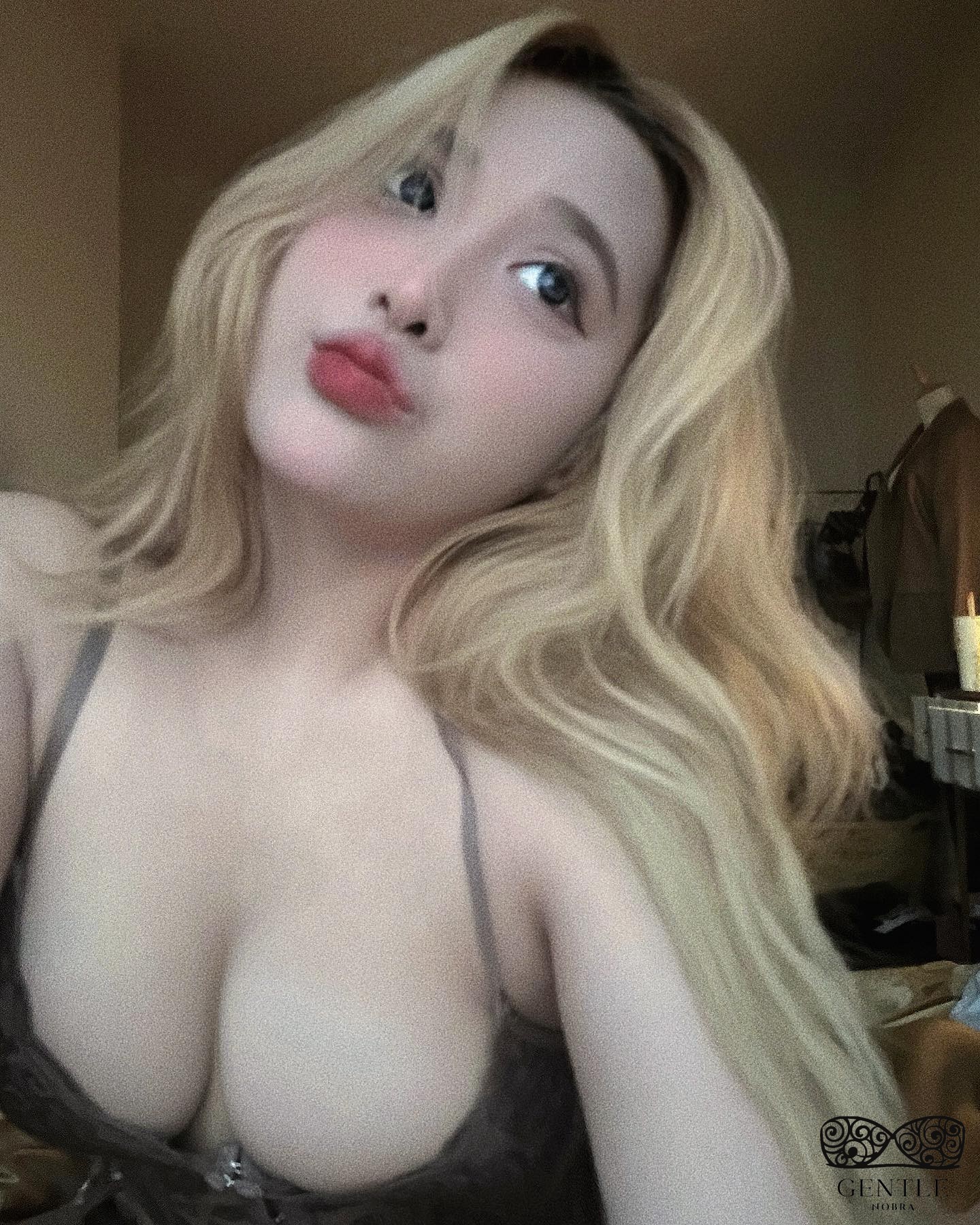 gái xinh ngon khoe vòng 1