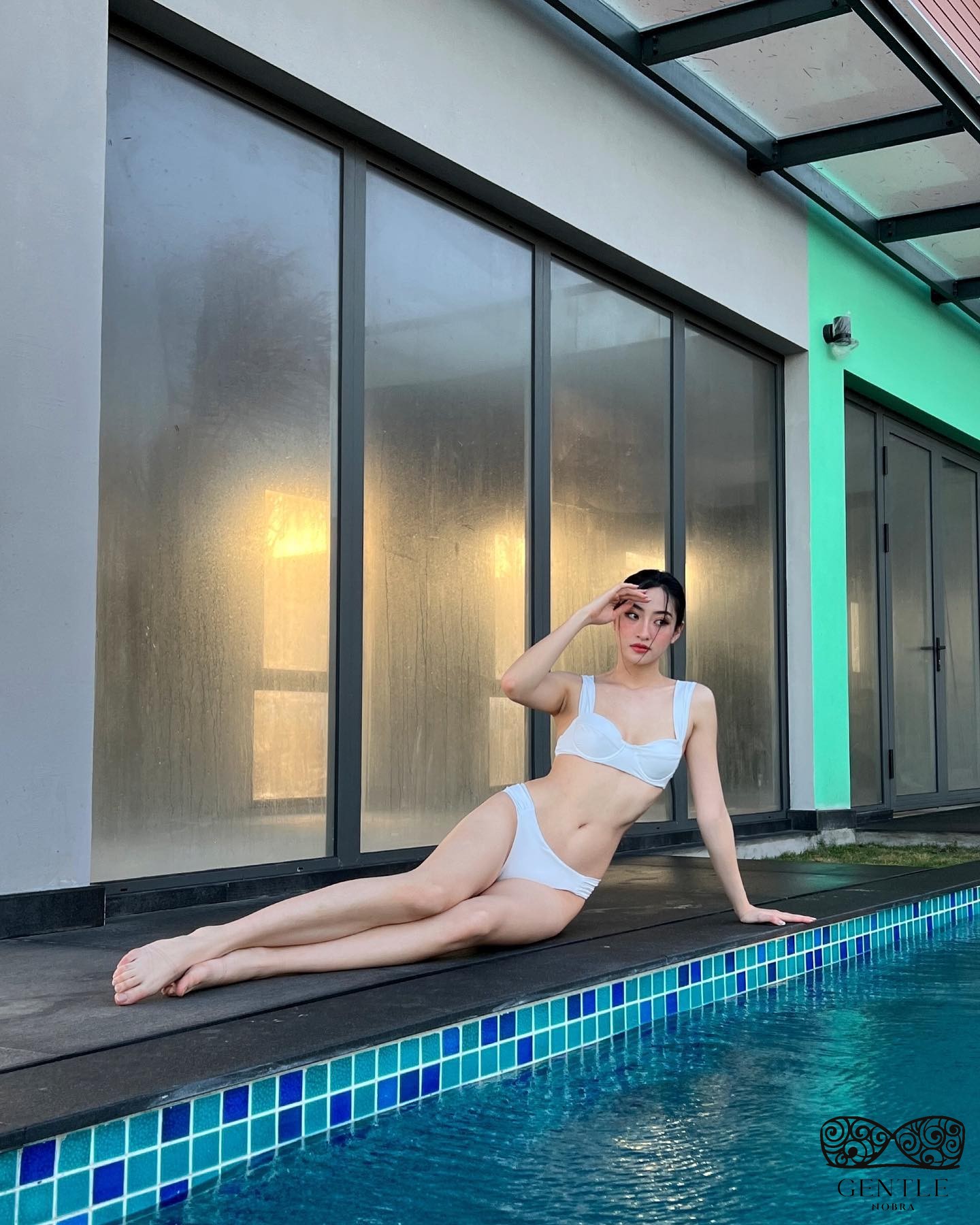 Lương Thuỳ Linh hoa hậu bikini 2