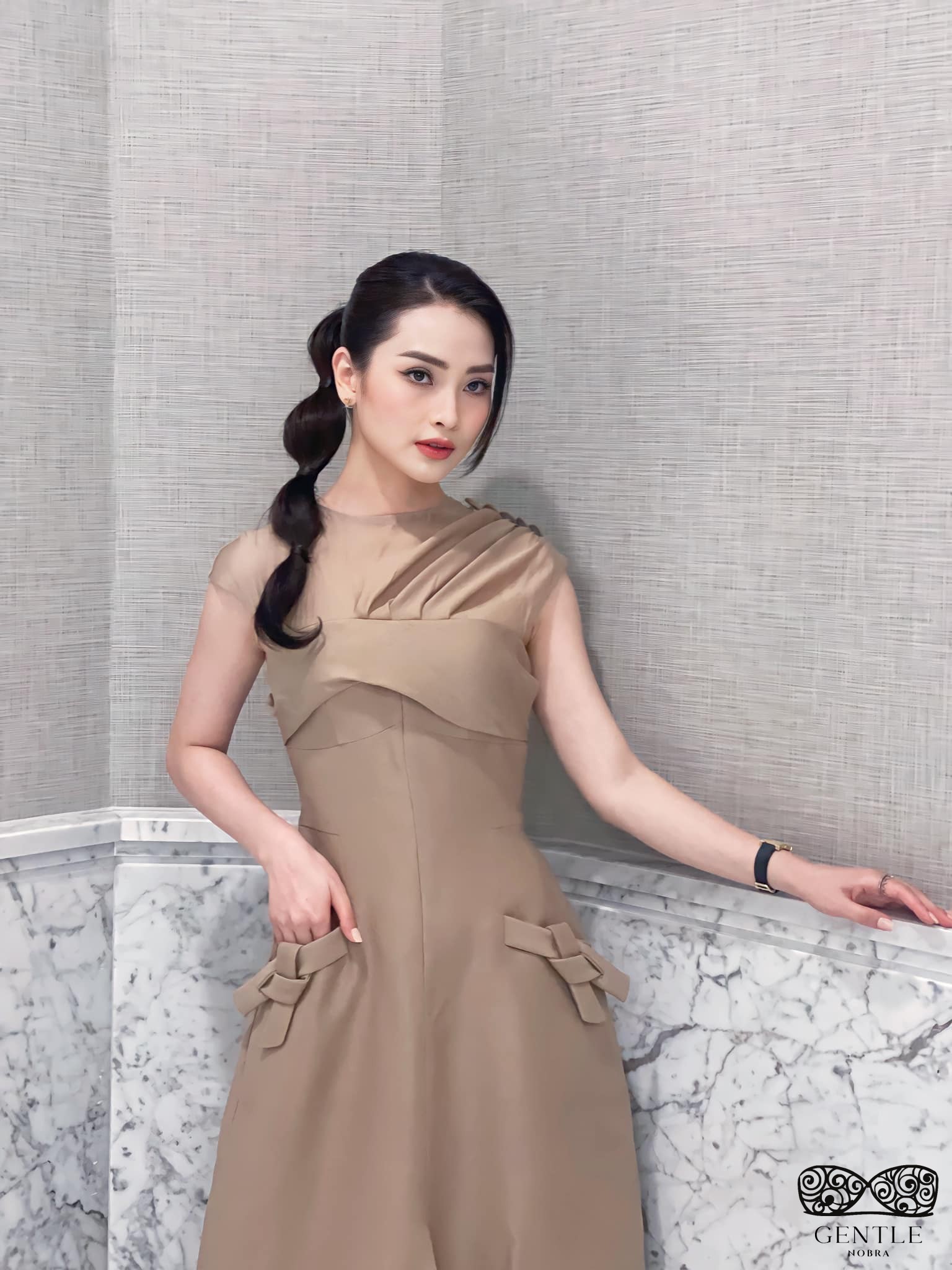 hình ảnh mc mù tạt sexy cuốn hút 4