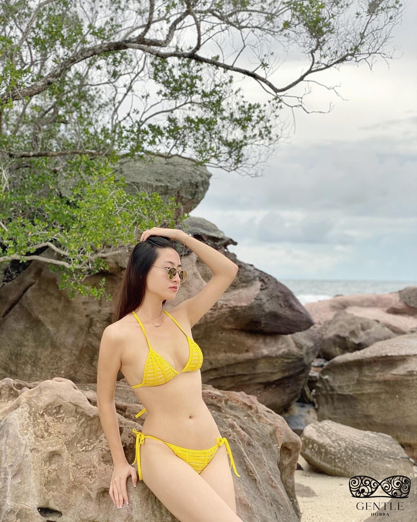 Top 105+ ảnh Lương Thùy Linh bikini khoe body sexy nóng bỏng 7 Hình ảnh Lương Thuỳ Linh bikini vàng gợi cảm 2