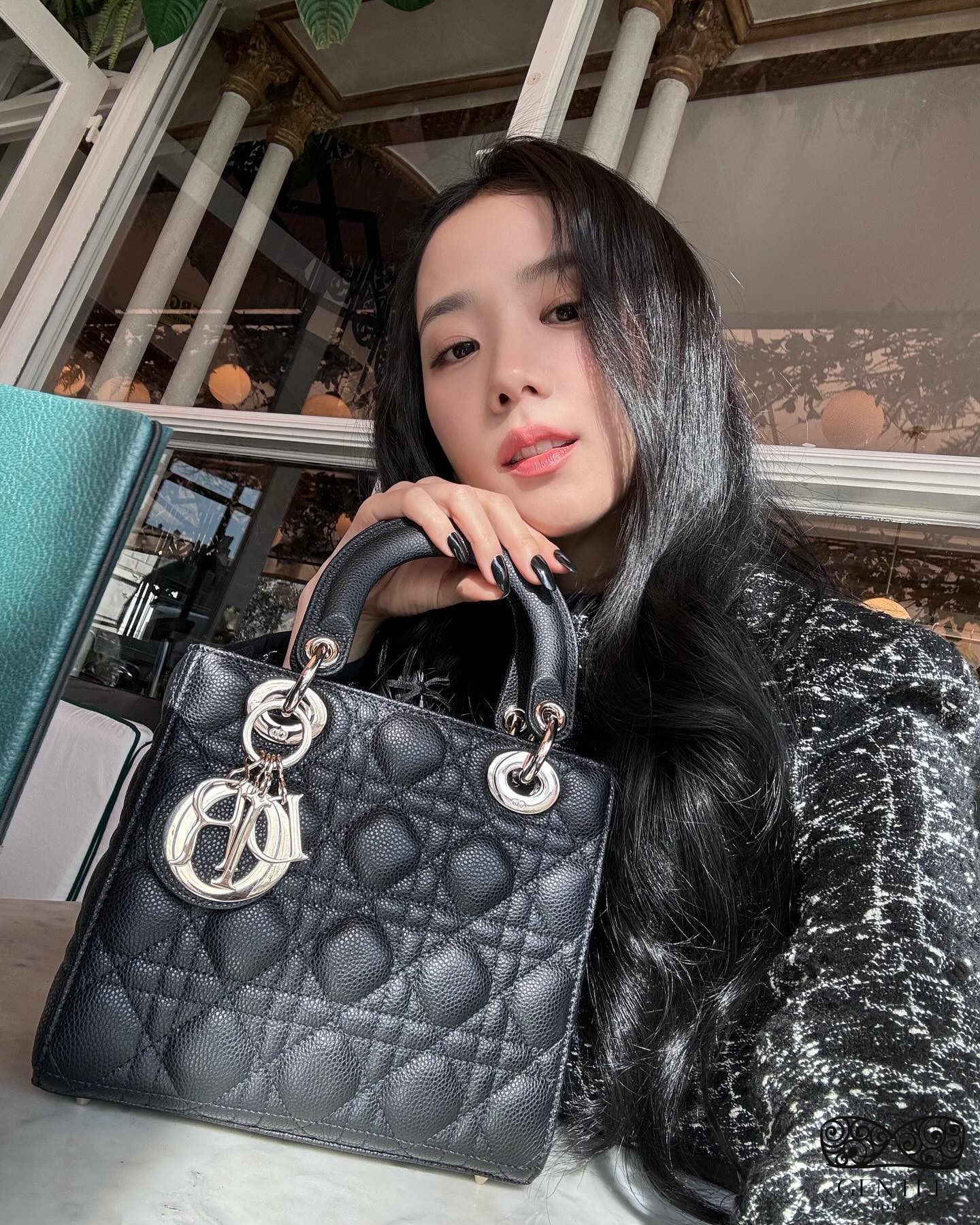 ảnh Jisoo mặc bikini 5