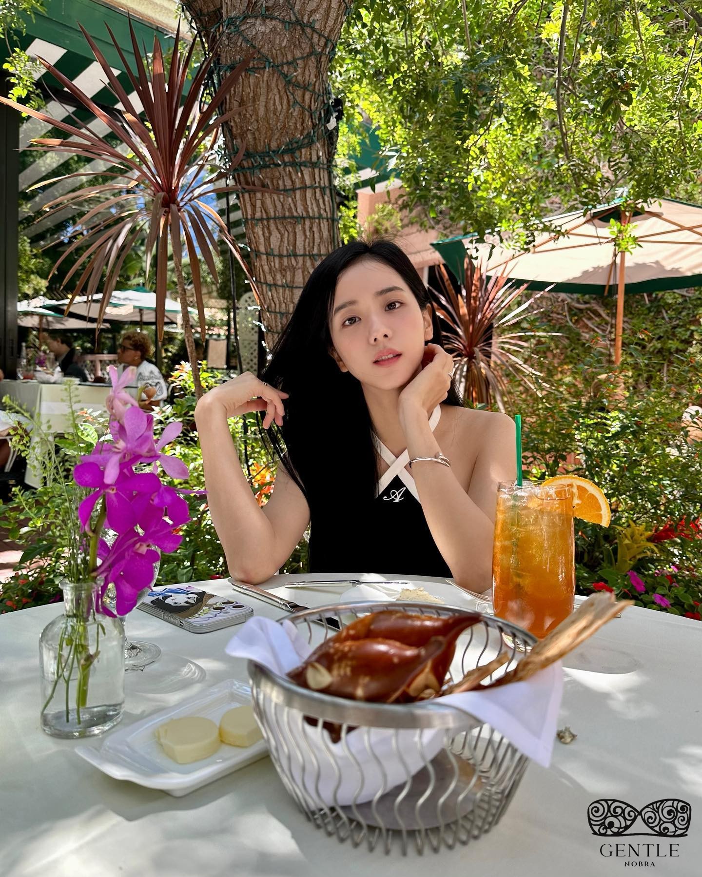 ảnh Jisoo mặc bikini