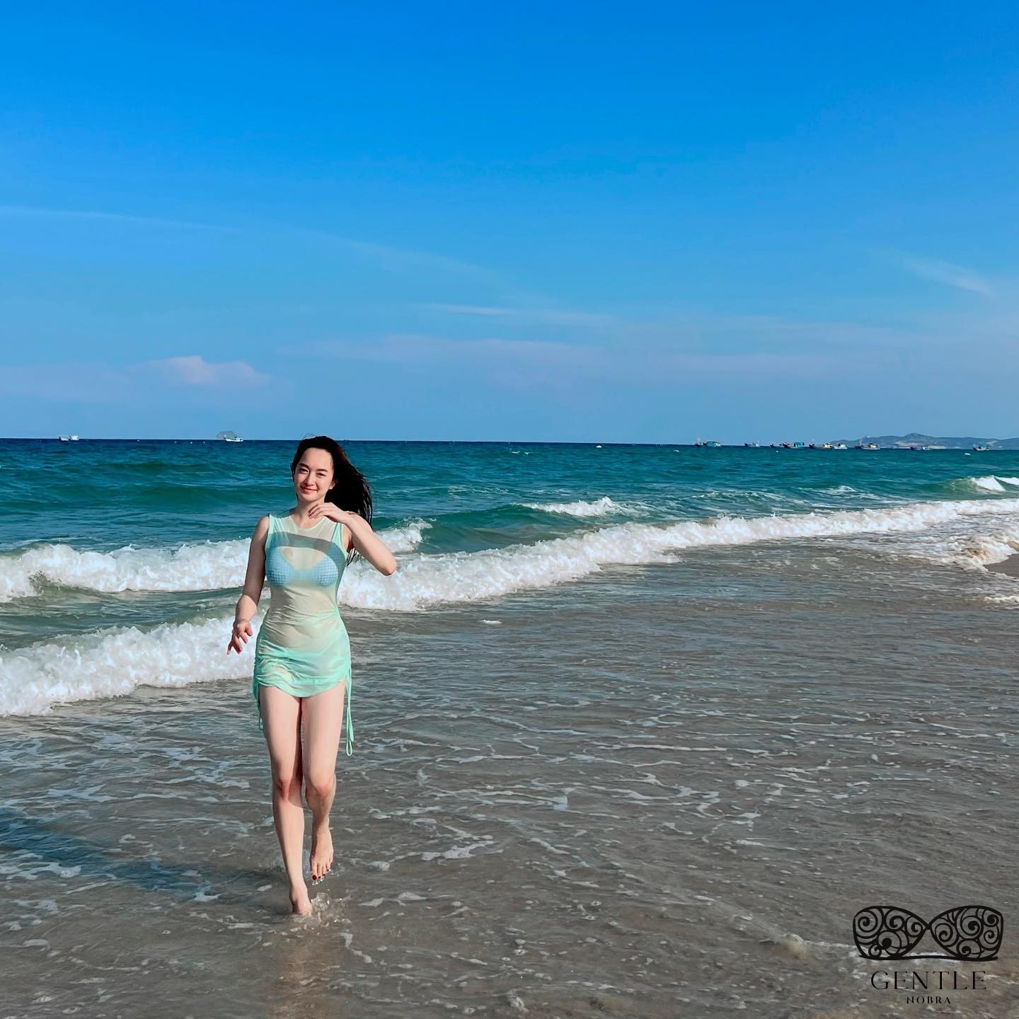 Diễn viên Kaity Nguyễn mặc bikini 5