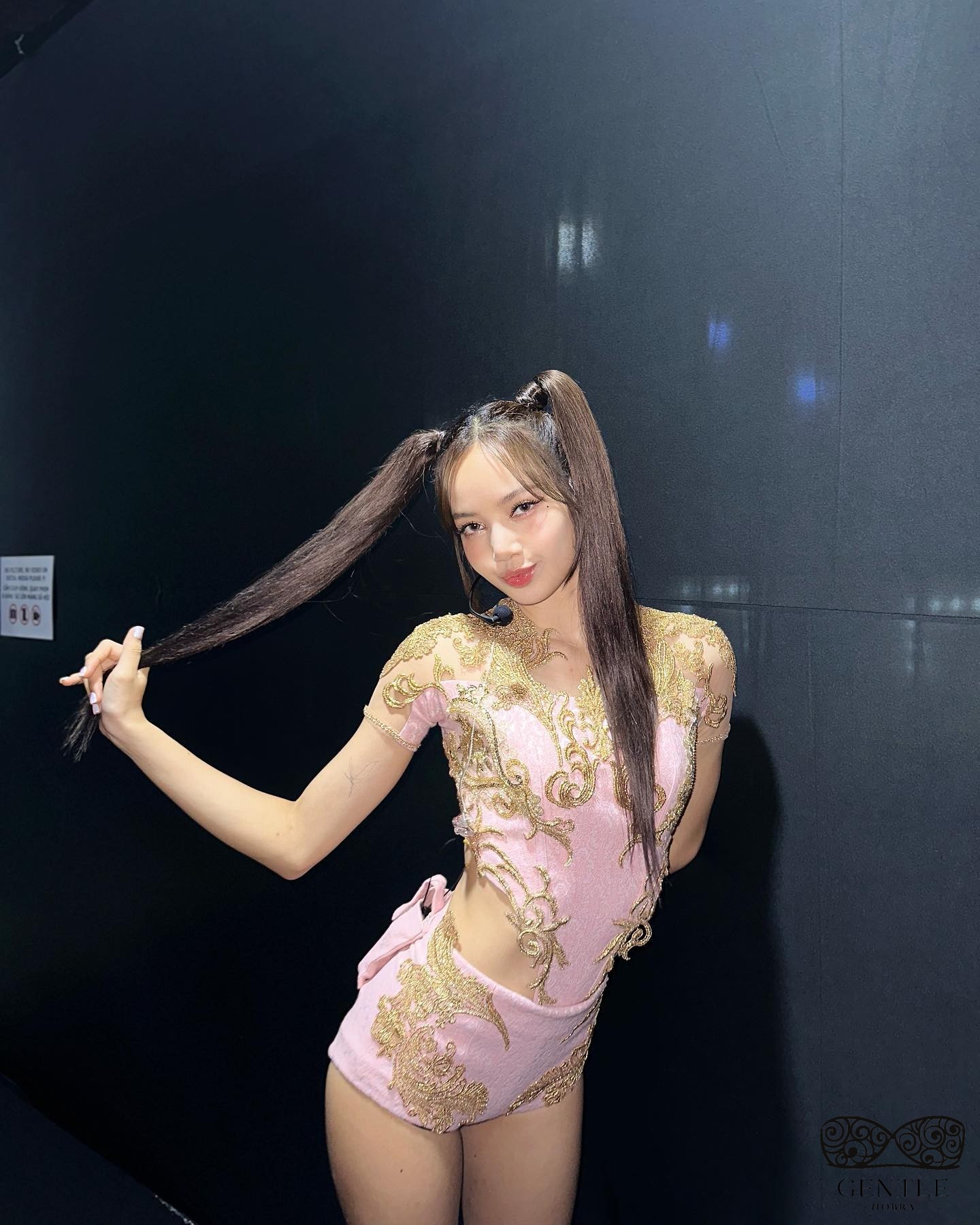 Ảnh Lisa sexy quyến rũ hút hồn 3