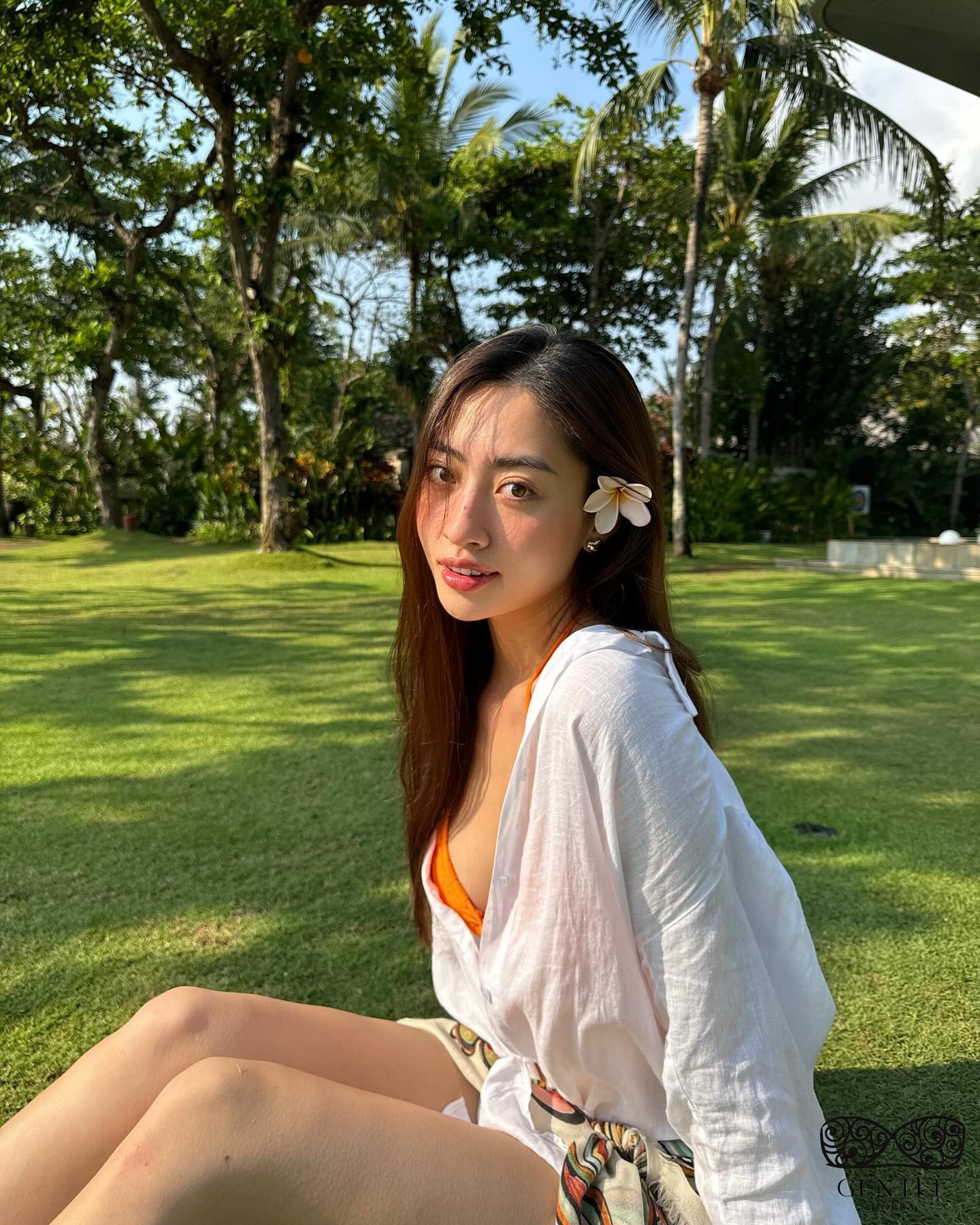 hình ảnh Lương Thuỳ Linh bikini sexy 5