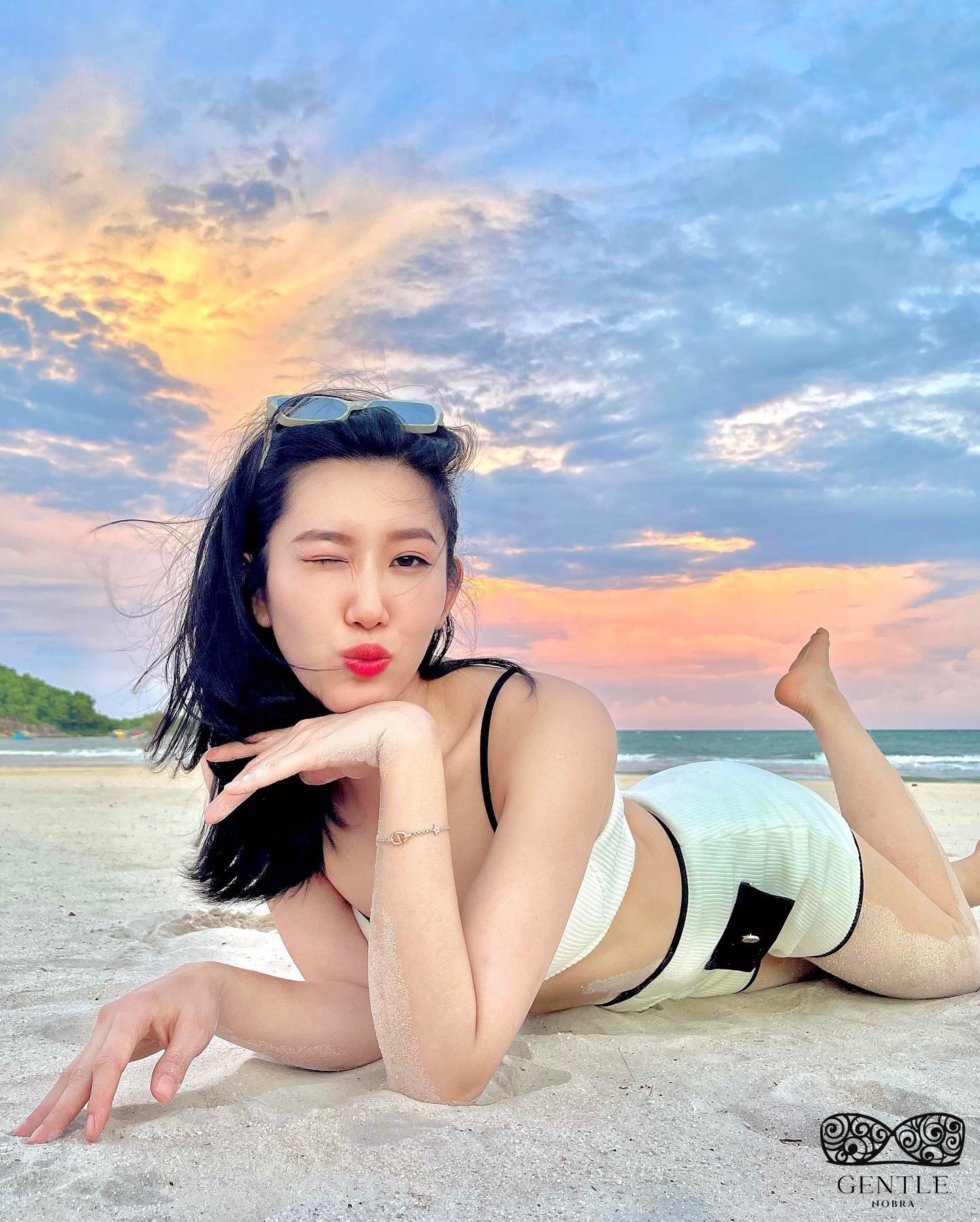 Ảnh Thúy Ngân bikini sexy 4
